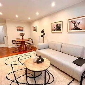 River Deluxe Con Garaje Gratis , Bilbao Spain